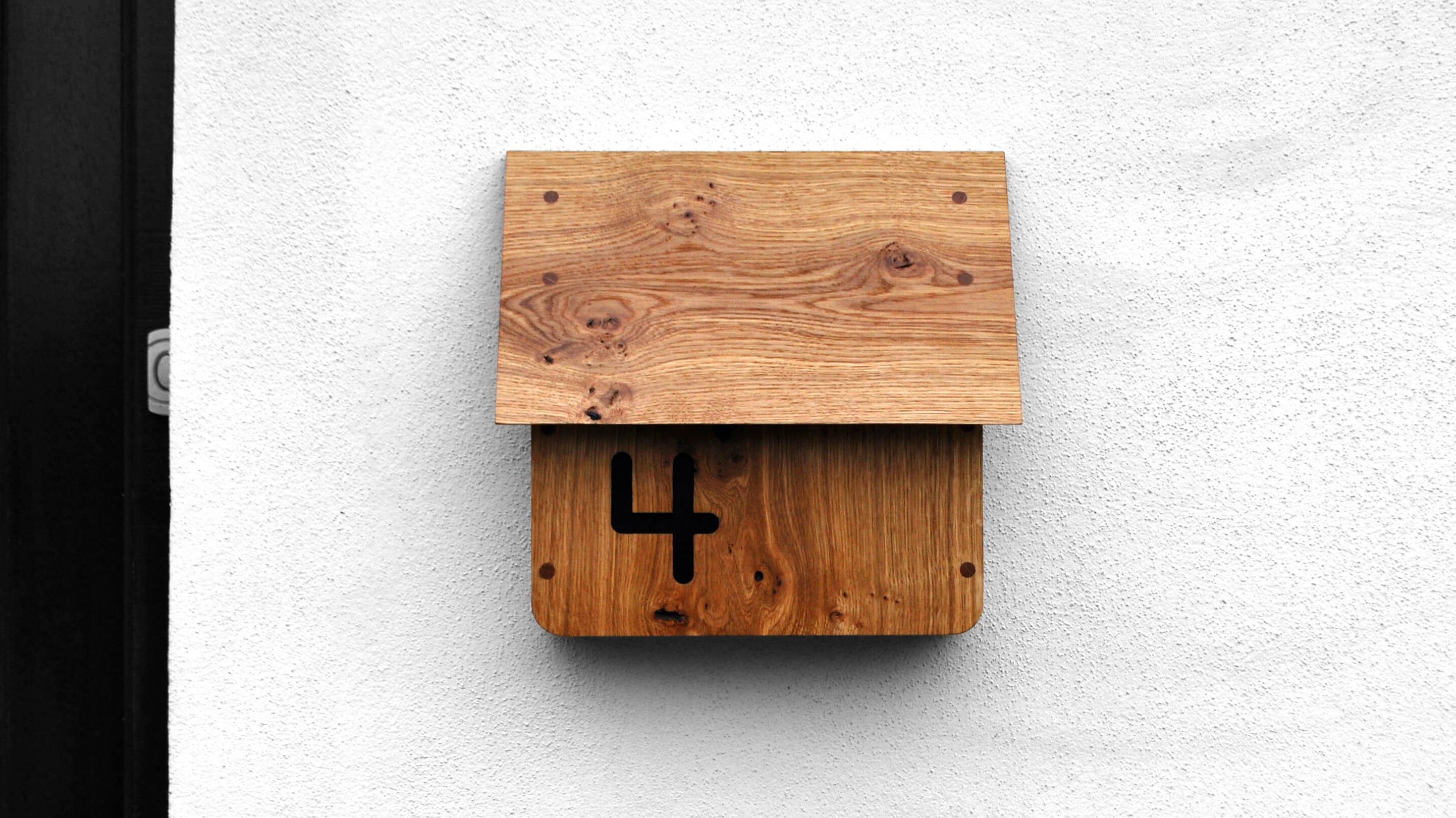 Oak house sign from Alternature