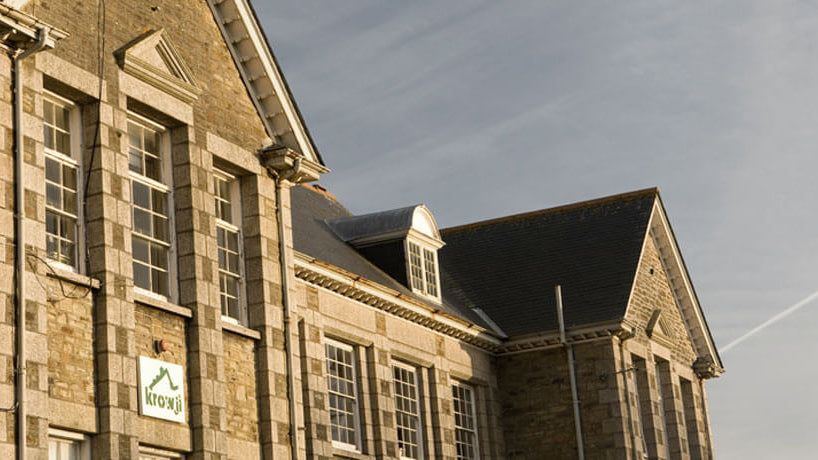 boot and saw in krowji video