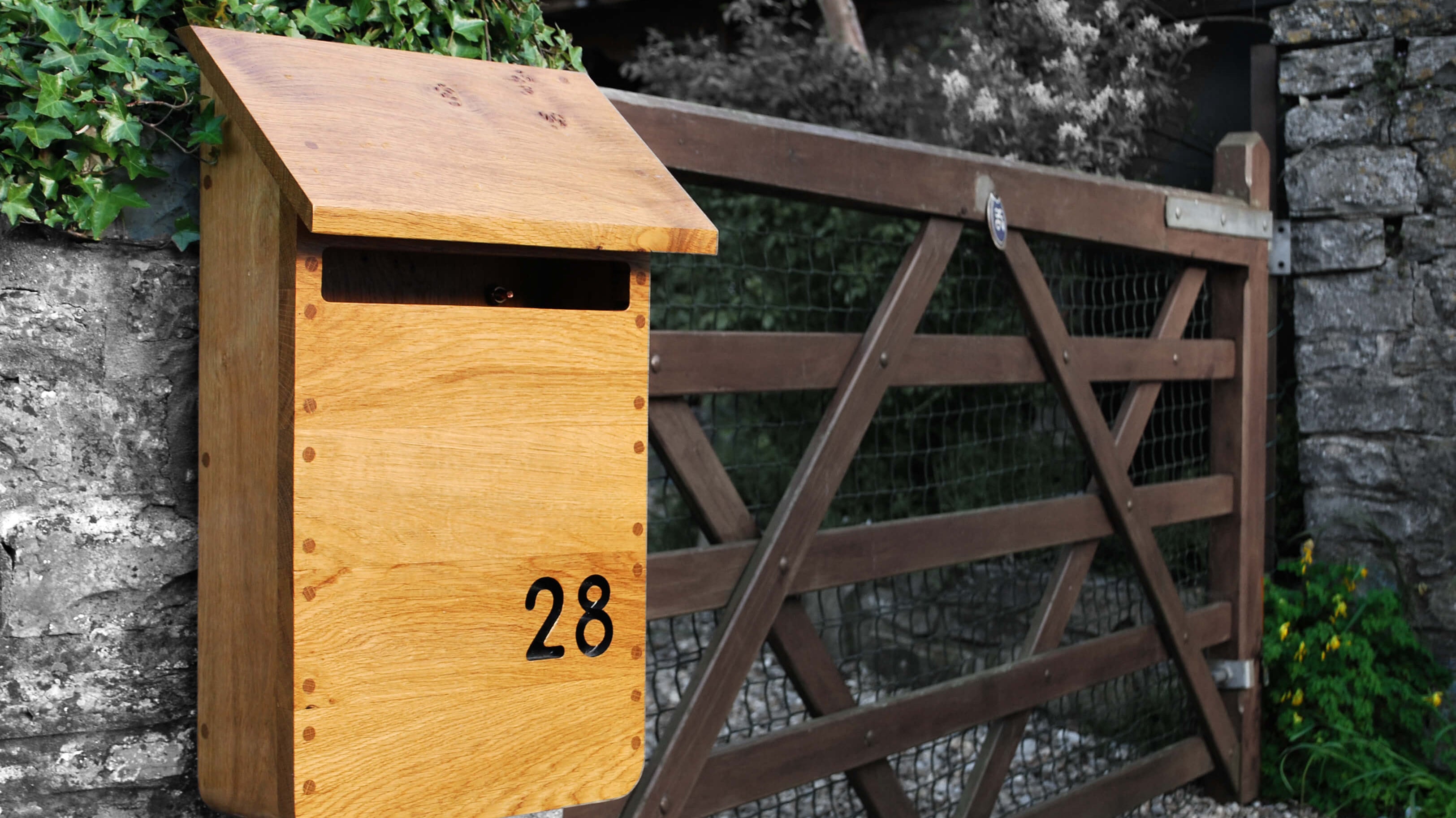 oak post box