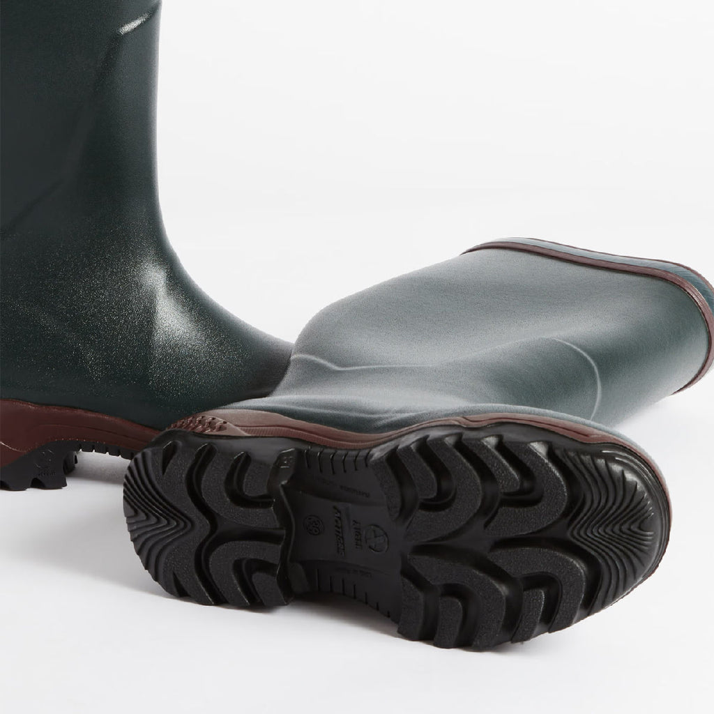 Anti fatigue lugged sole of the Aigle Parcours (2) Wellington Boot